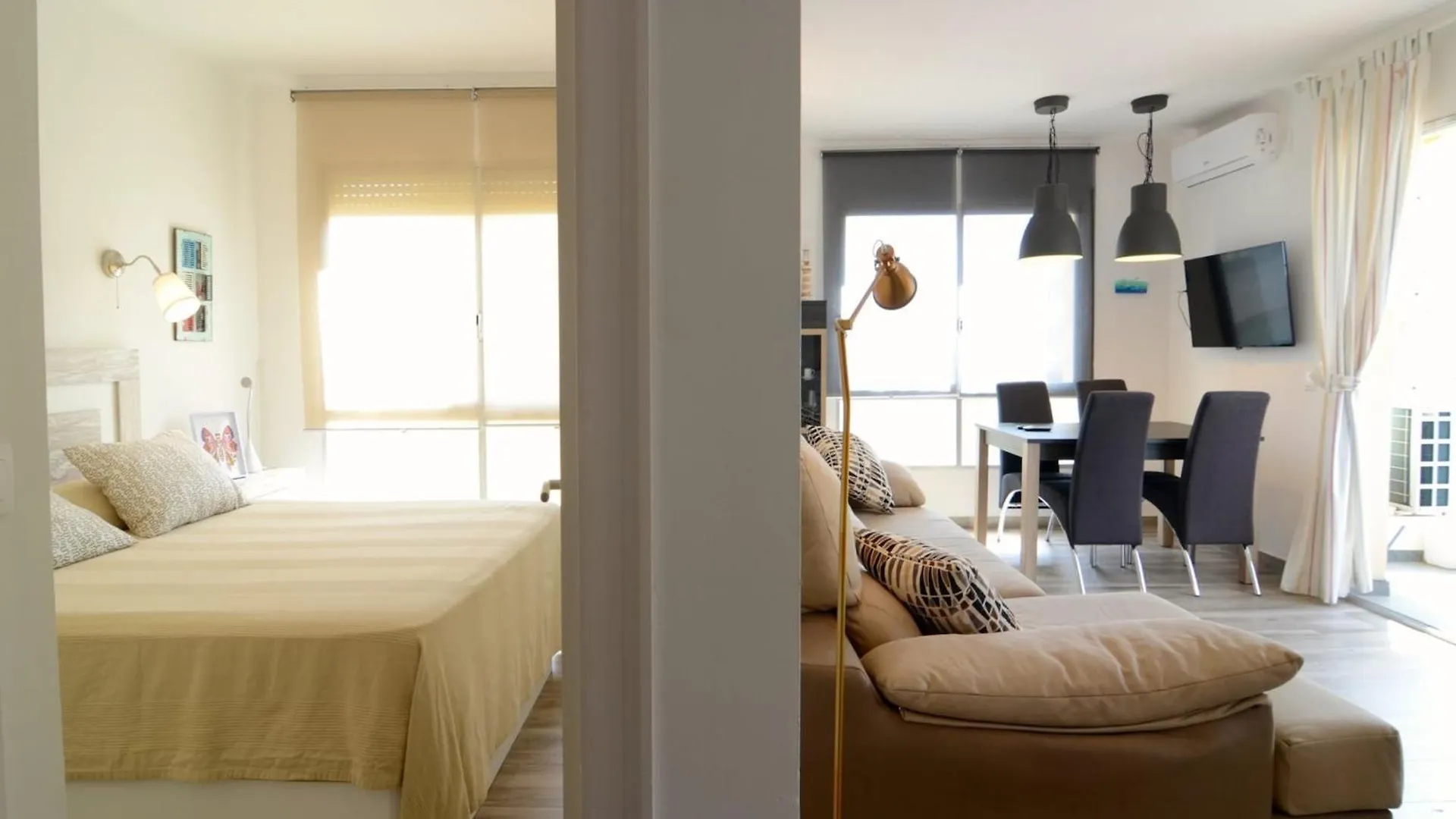ל'אסטרטיט Omega 5 1-D Apartment 0*,